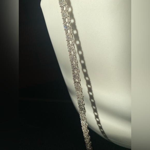 White gold Diamond tennis bracelet from Ben Moss. - Picture 4 of 10